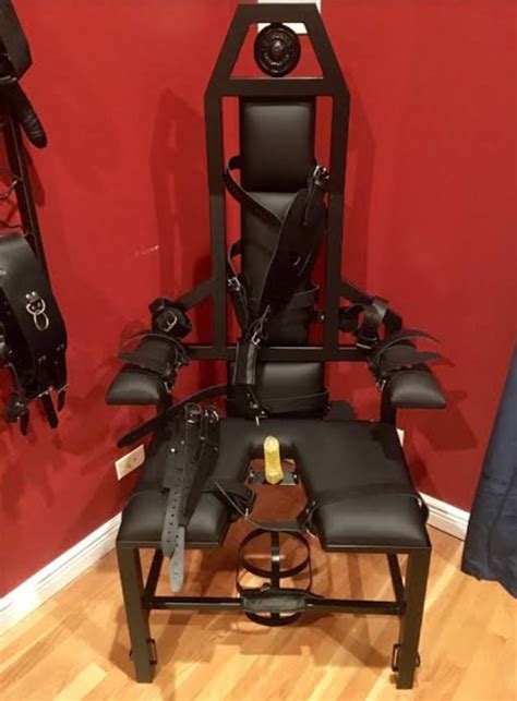 femdom queening chair